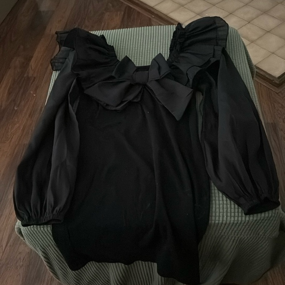 Girls size 8, black party dress with bow.